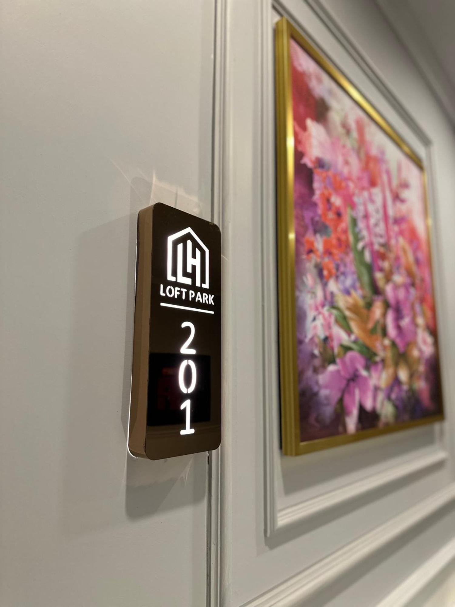 Park Hotel & Private Transportation Istanbul Airport-By Loft Arnavutkoy Dış mekan fotoğraf